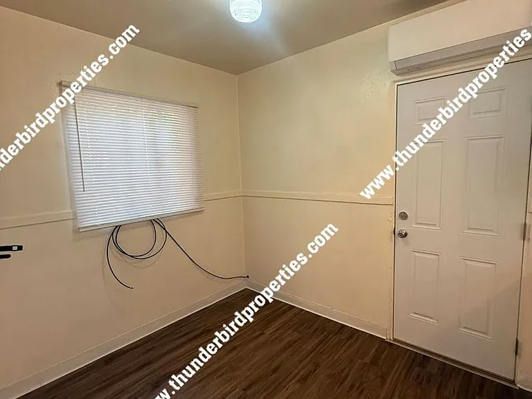 1202 Lead Ave SE — Photo 5