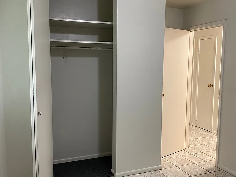 5634 N Meridian Ave — Photo 18