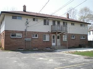 2nd image of 826 E Waterford Ave
