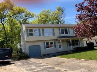 1207 Echo Pl, Toms River, NJ 08755