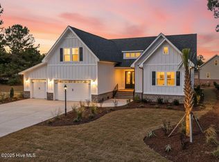 564 Fairburn Court NW, Calabash, NC 28467