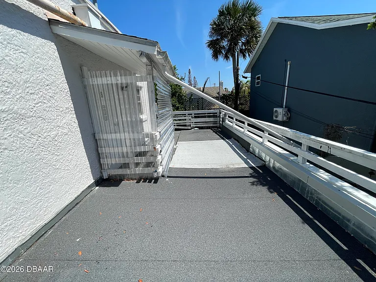 411 N Oleander Ave #5 — Photo 26