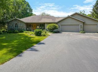 26559 Nubour St, Dowagiac, MI 49047
