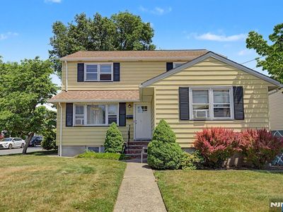 21 Lexington Avenue, Wallington, NJ, 07057