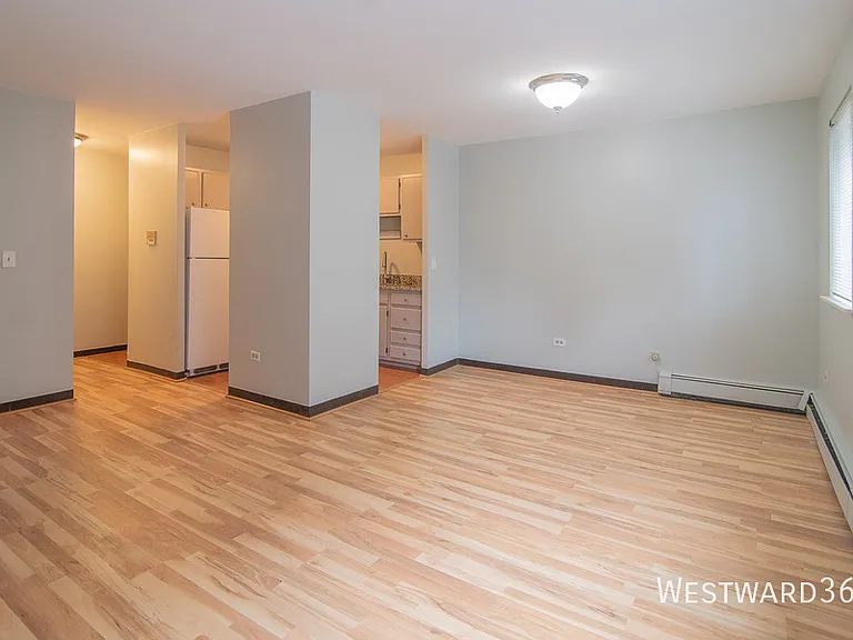 607 W Wrightwood Ave #214 — Photo 4