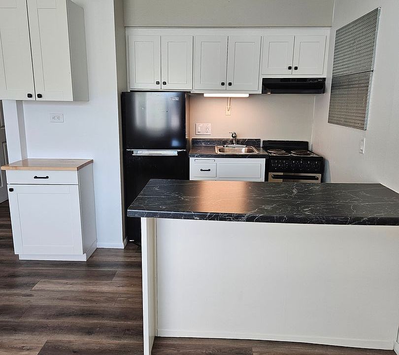 1st image of 570 3rd St S #102