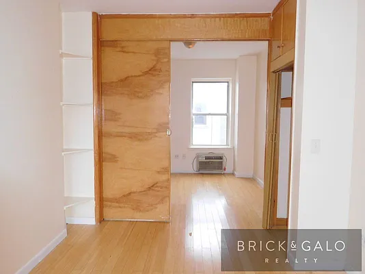 Rented by BRICK & GALO REALTY CORP | media 21