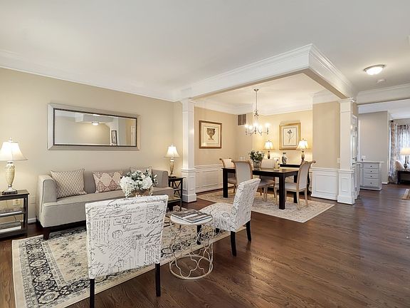 4th image of 5293 Cozy Glen Ln