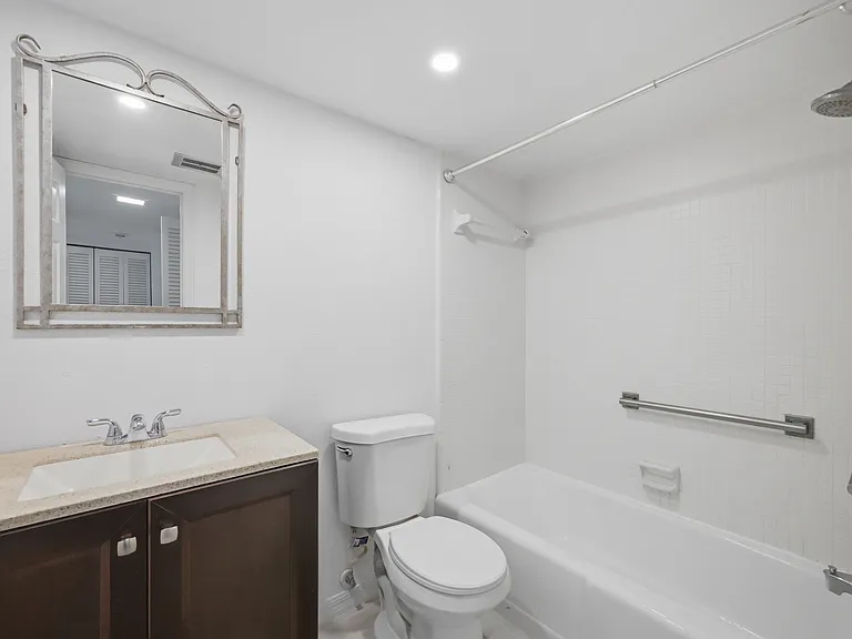 8950 Park Blvd #304 — Photo 15