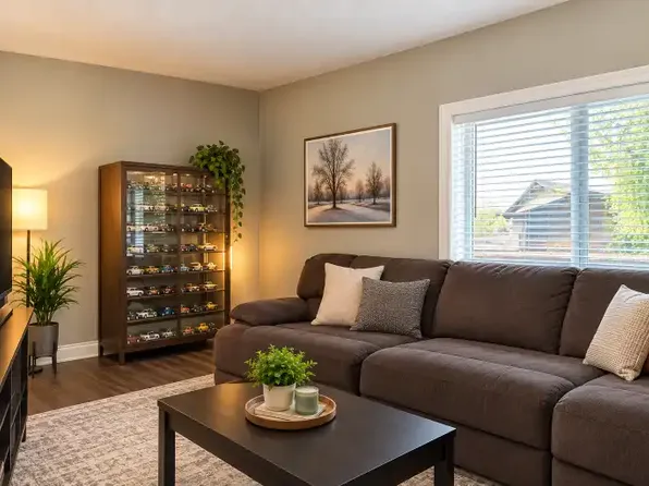 2 Sandra Dr #1A, Orillia, ON L3V 3G7