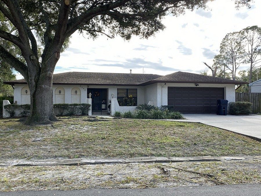 1st image of 2104 W Farwell Dr