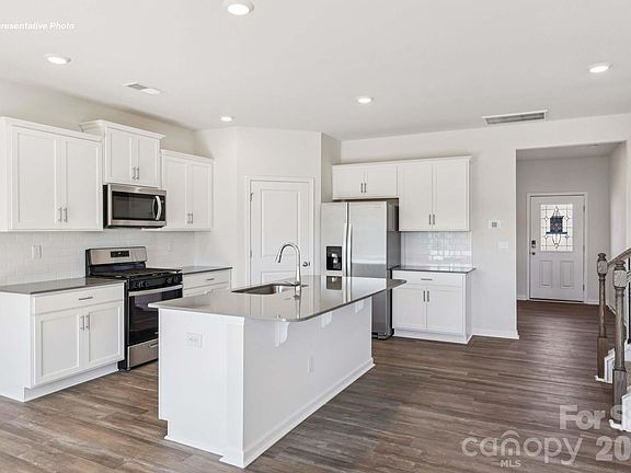 5th image of 5131 Shallow Brook Dr