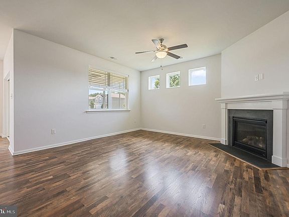 5th image of 20424 Beachfield Ln