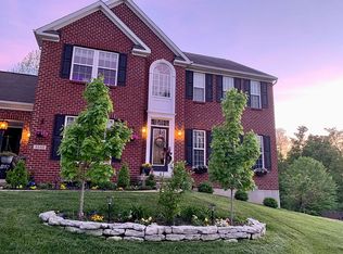 5556 Falling Wood Ct, Milford, OH 45150