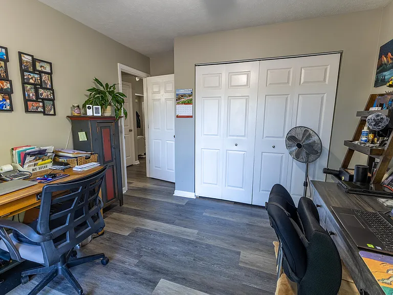 4216 Kensington Garden Ct — Photo 17