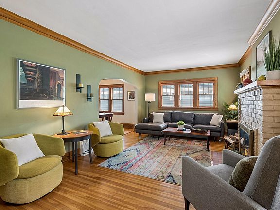 5th image of 4609 Drew Ave S