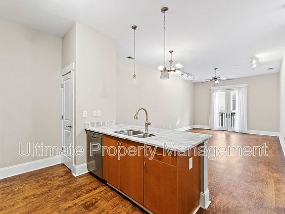 4th image of 709 N 4th St Suite 203