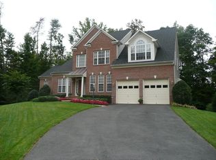 6252 Rolling Spring Ct, Springfield, VA 22152