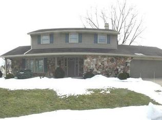 717 Wesley Ave, Bryan, OH 43506