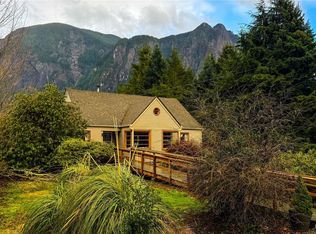 8226 428th Ave SE, Snoqualmie, WA