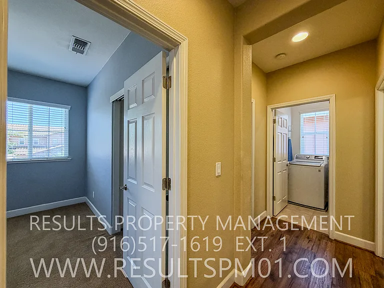 2425 Foxcroft Cir — Photo 24