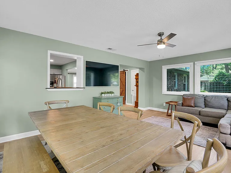 9 Hillyer Dr — Photo 25