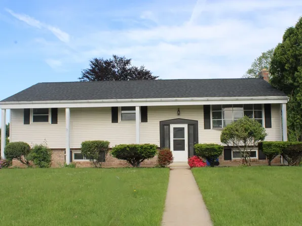 2612 Skylark Dr, York, PA 17403