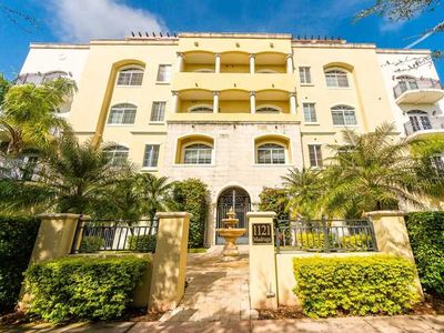 1121 Madruga Ave APT 303, Coral Gables, FL, 33146