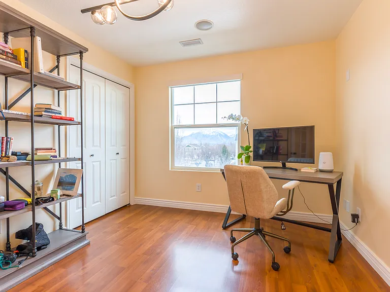 5043 W Calton Ln #110 — Photo 12