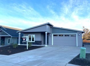 115- 4756 & 4758 Zenith, Redmond, OR 97756