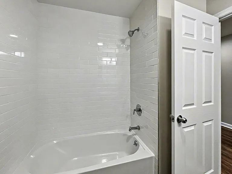 501 W Mulberry St — Photo 19