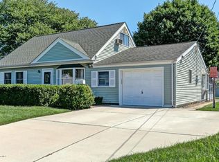 9 Buttonwood Pl, Hazlet, NJ 07730