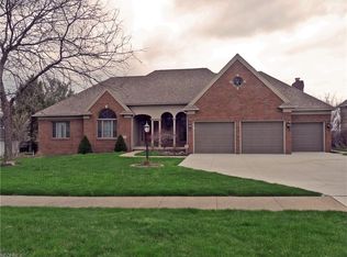 1229 Ashwood Rd, Akron, OH 44312