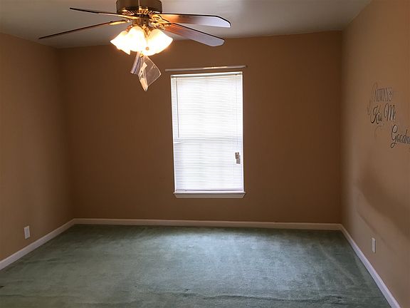 4th image of 1112 Fairmount St