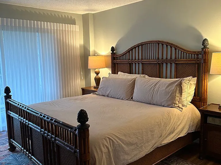 1300 Gulf Shore Blvd N #304 — Photo 20