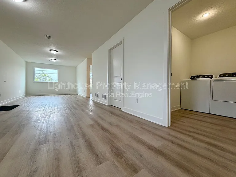 313 Orchard Ave #2 — Photo 8
