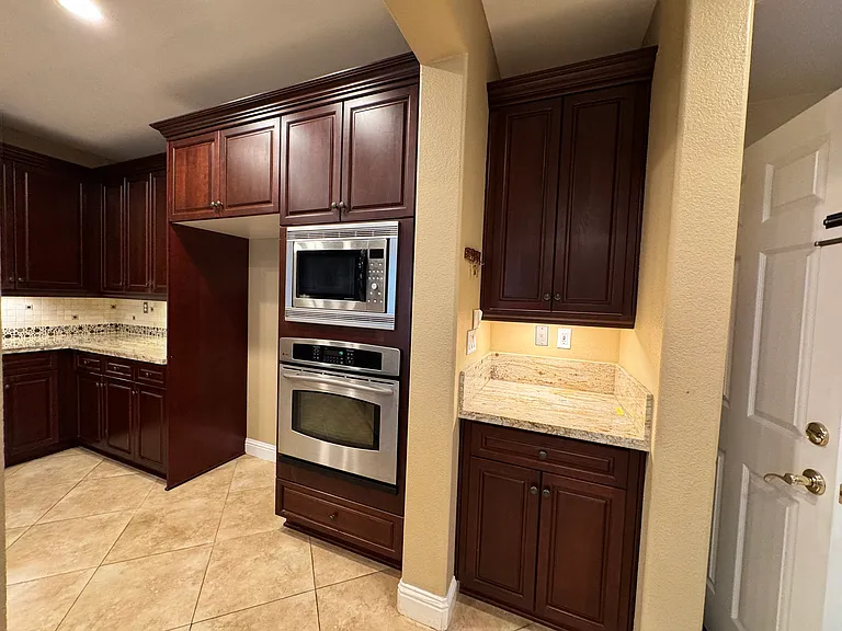 601 Barranca Ct — Photo 12