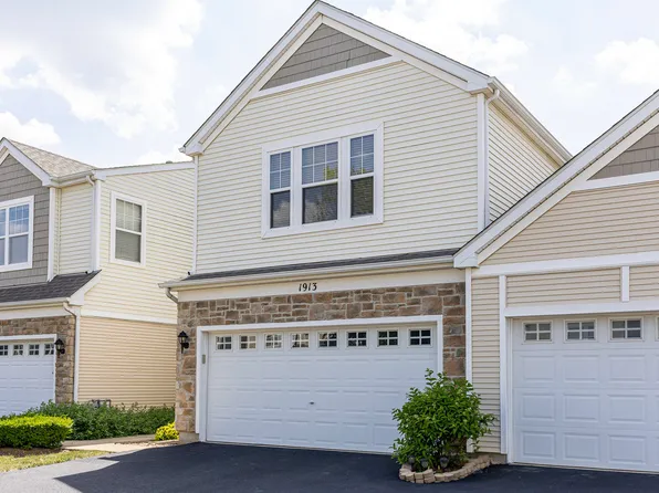 1913 Cobblestone Dr Unit 1913, Carpentersville, IL 60110