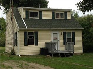 12907 Lavigne Rd, La Salle, MI 48145