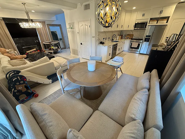 1200 E Highland Ave #205 — Photo 32
