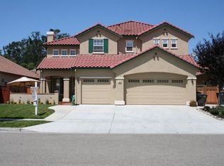 865 Provincetown Dr, Salinas, CA 93906