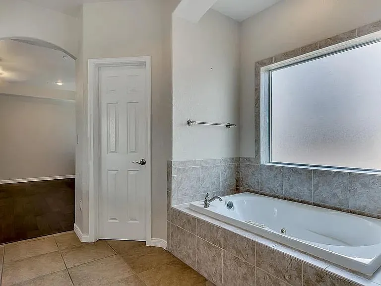 6305 Franklin Summit Dr — Photo 11