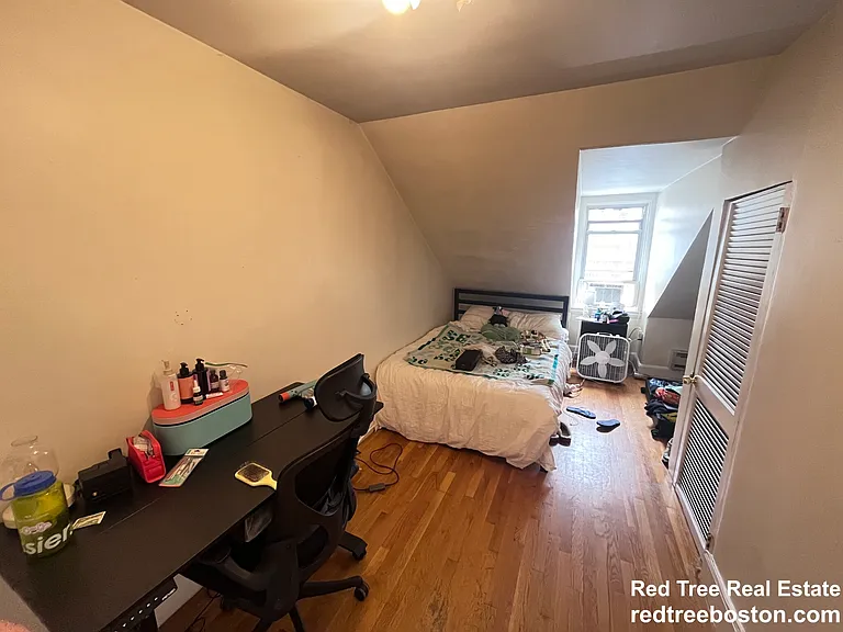 216 Freeman St — Photo 10