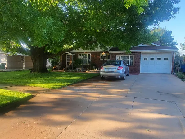 905 W 30th St S, Wichita, KS 67217