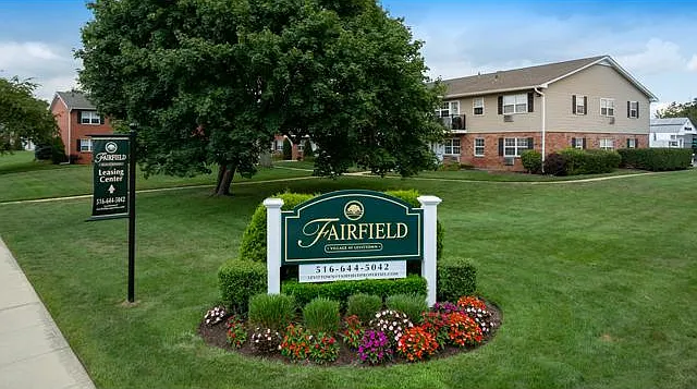 Fairfield Village at Levittown — Photo 29