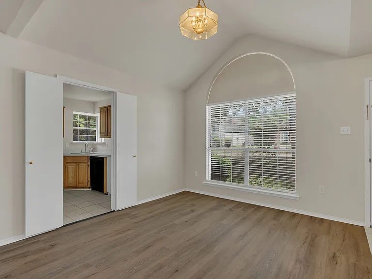 2140 Teal Ct — Photo 6