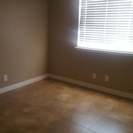 4th image of 6104 Rosalita Ave