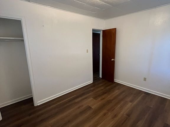 5th image of 1021 S 1st St