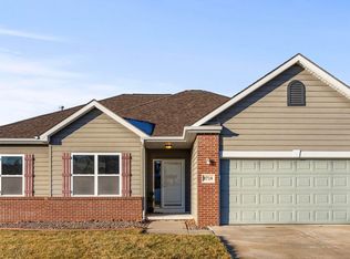8714 S 102nd St, La Vista, NE 68128