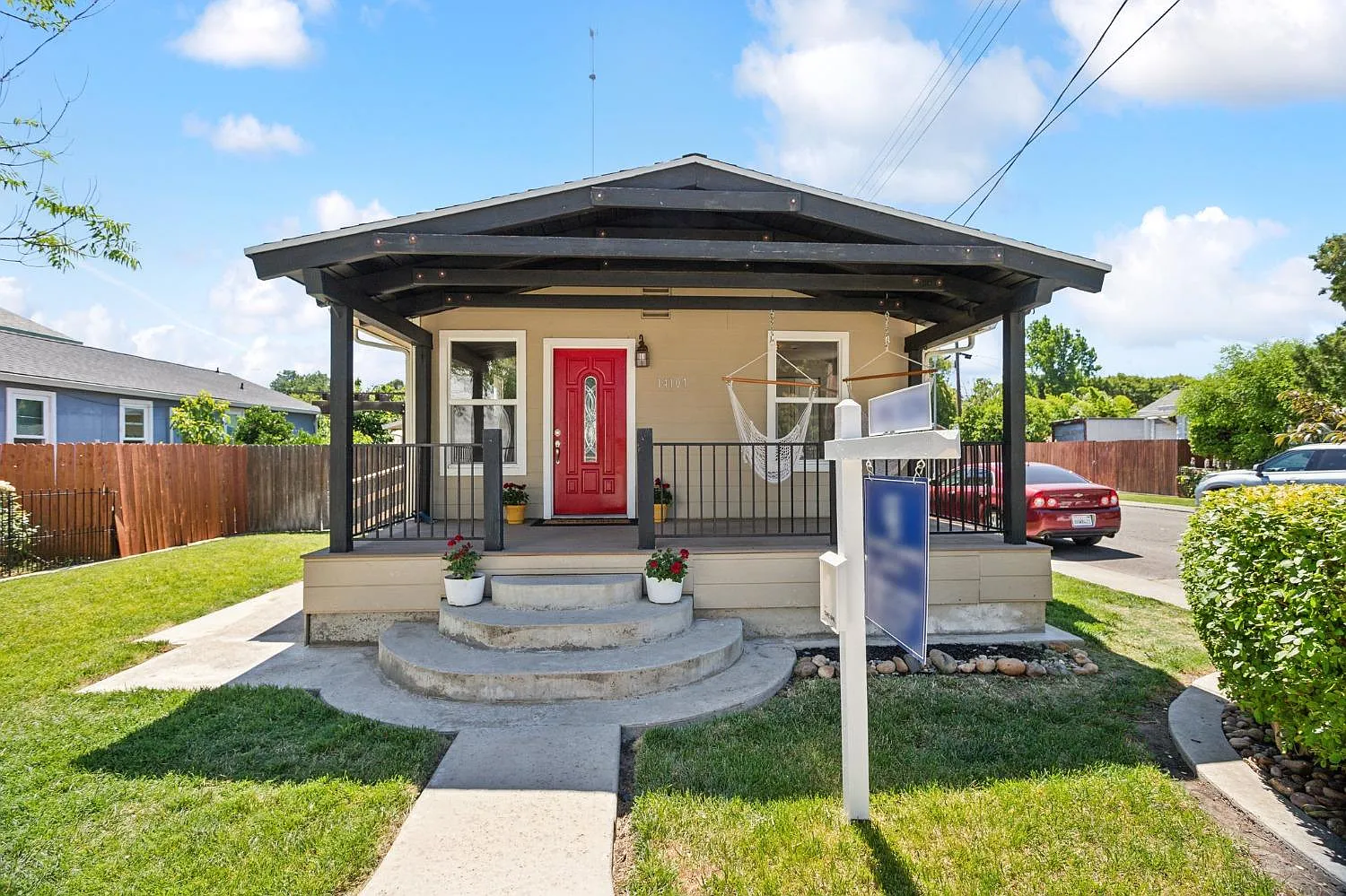 14107 Grove St photo 1